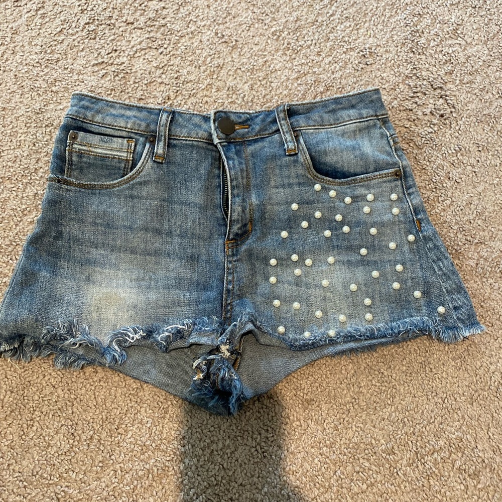 ✨Women’s Pearl denim Jean shorts